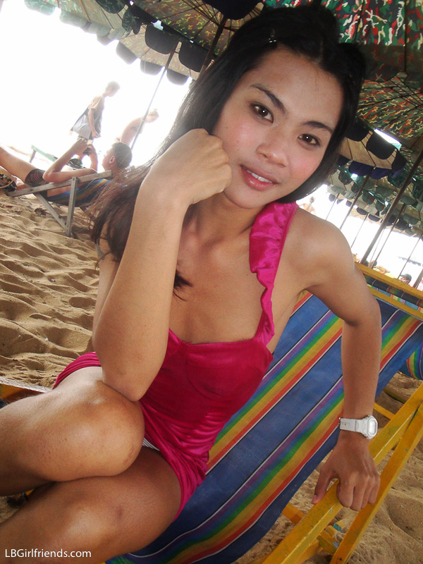 Naked Thai Beach - Girlfriend photos of Ladyboy June on beach and butt naked